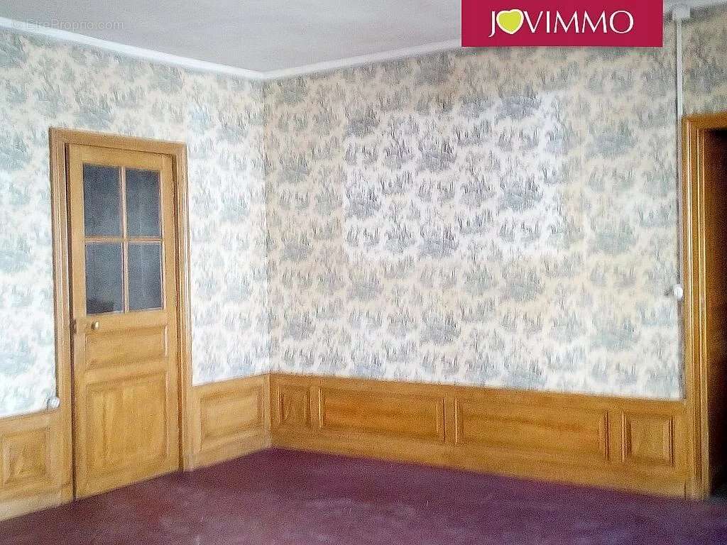 Appartement à ROCHEFORT-MONTAGNE