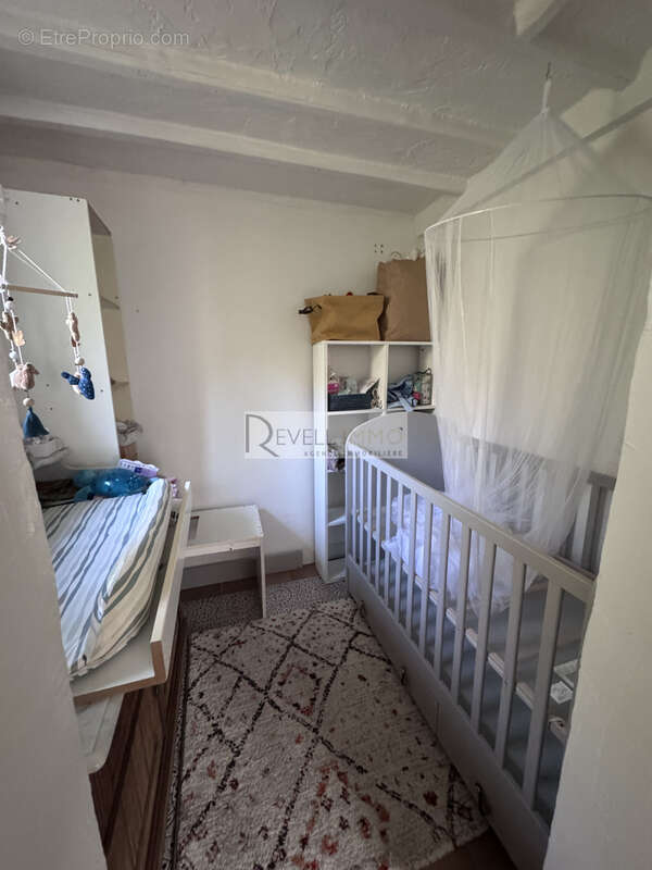 Maison à PEILLE