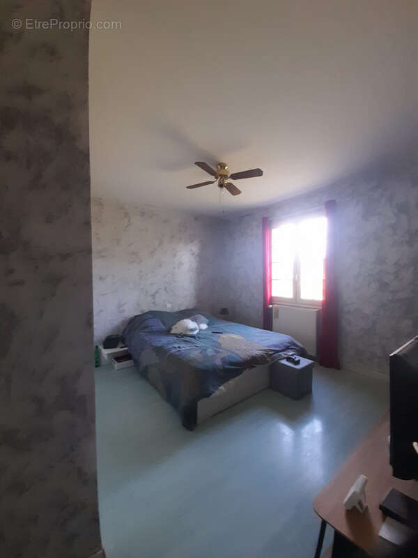 Maison à L'ILE-D'ELLE