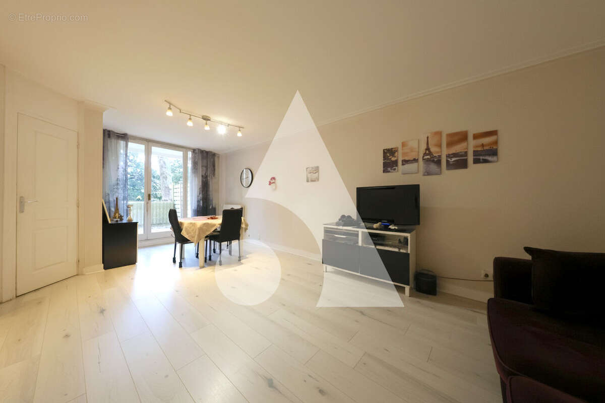 Appartement à CORBEIL-ESSONNES