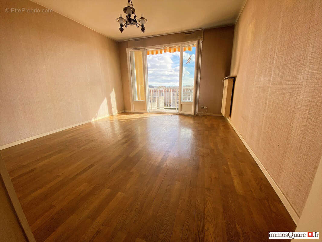 Appartement à LYON-8E