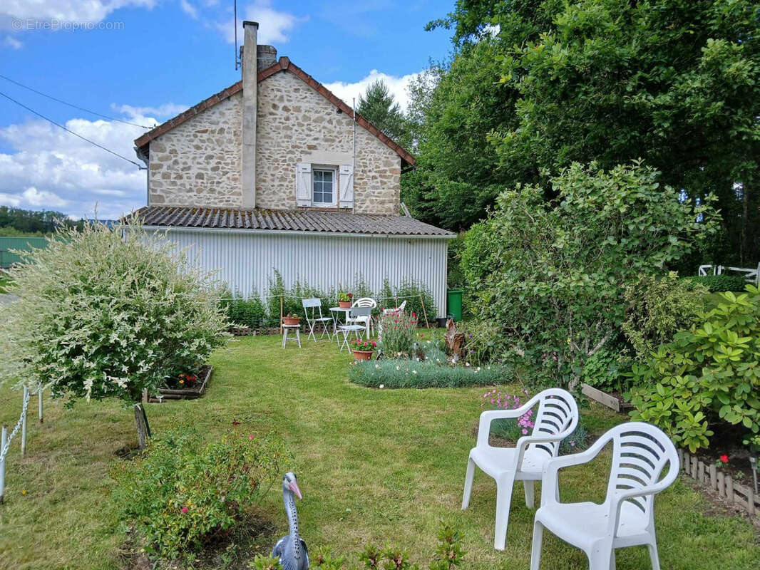 Maison à SAINT-DIZIER-LEYRENNE