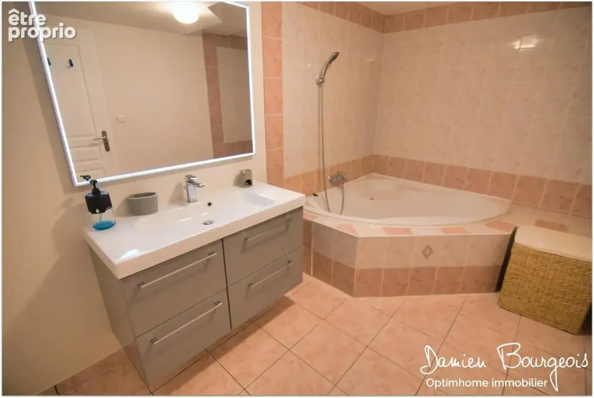 Appartement t3 de 79 m² en rez-de-chaussée avec place de parking - photo 7