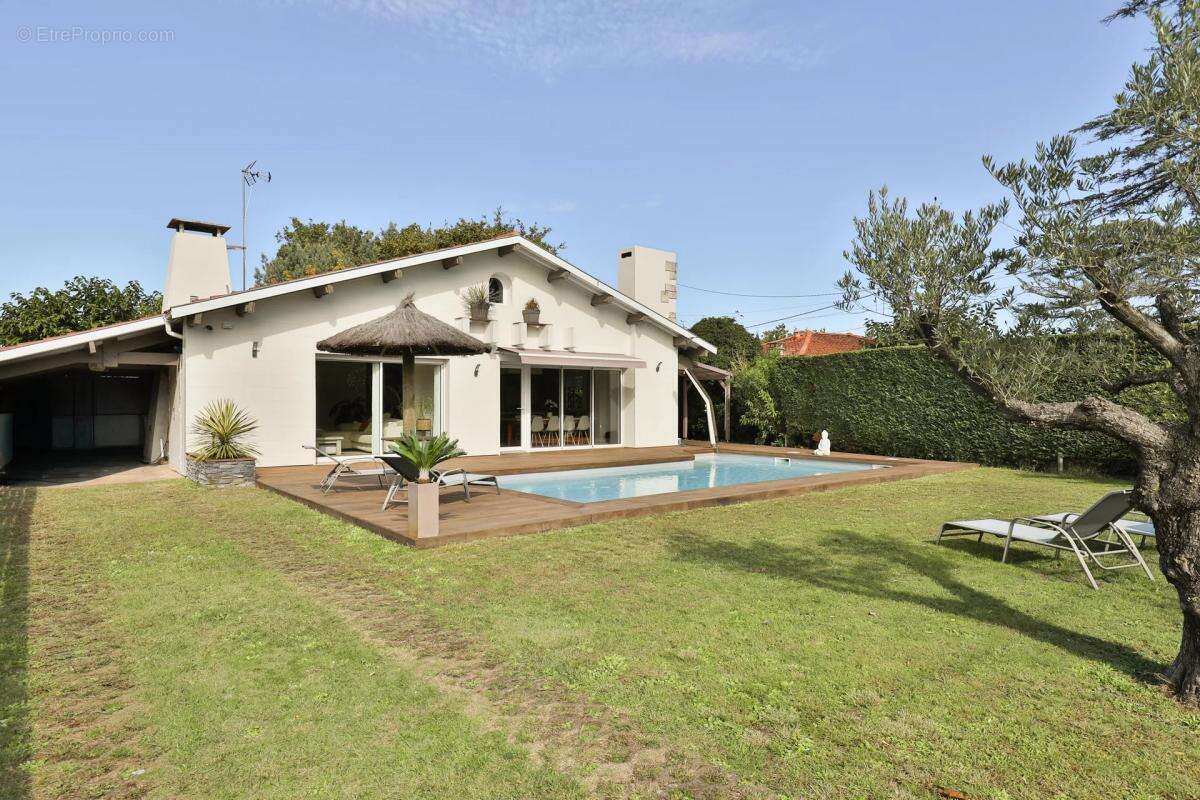 Maison à GUJAN-MESTRAS