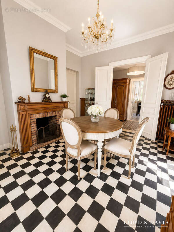 Maison à COMPIEGNE