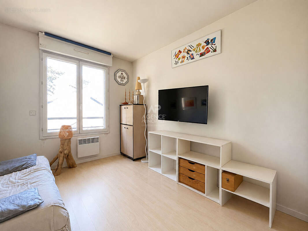 CHAVILLE Rive Droite - Appartement 5 pièces avec balcons - photo 9