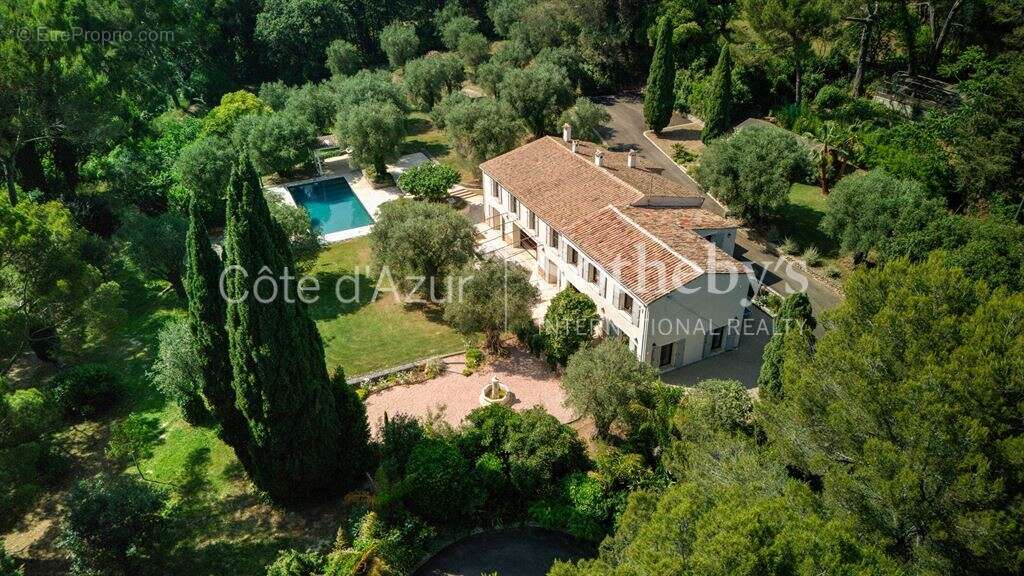 Maison à MOUGINS