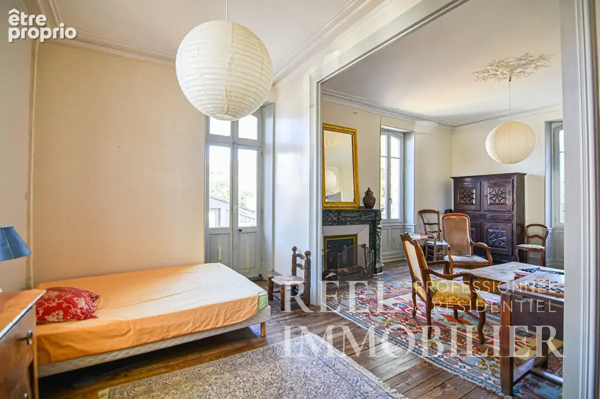 Maison de maître avec jardin - Charme et caractère en basse ville d'Auch - photo 5