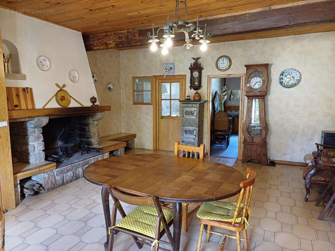 Maison à NEBIAS