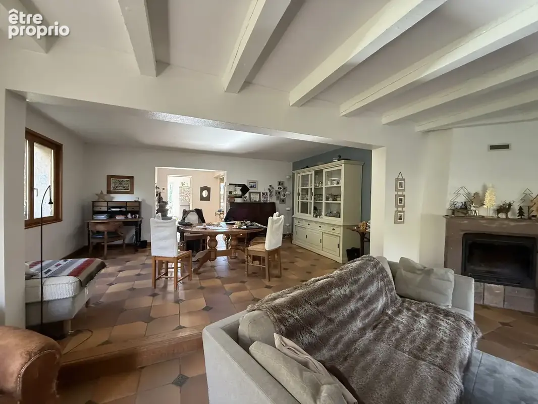 Longchamp - Propriété de caractère sur plus de 2ha de terrain à 10 minutes du centre ville d'Épinal - photo 6