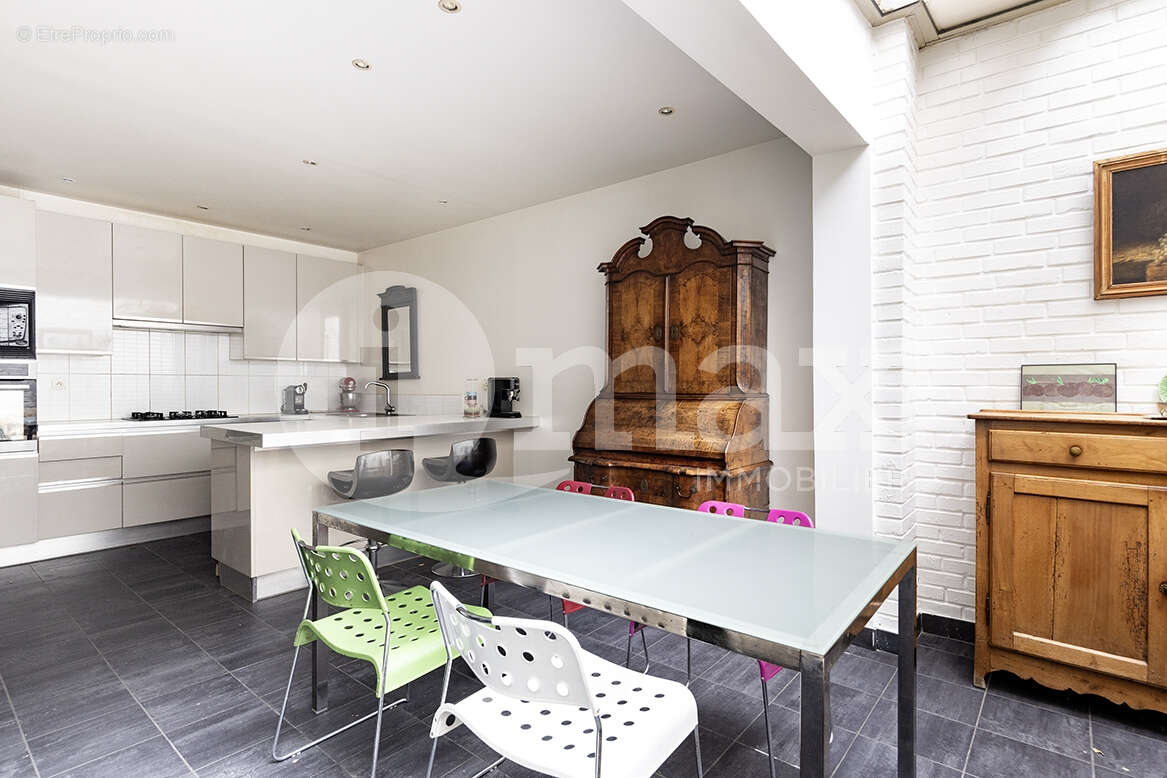 Maison à COURBEVOIE