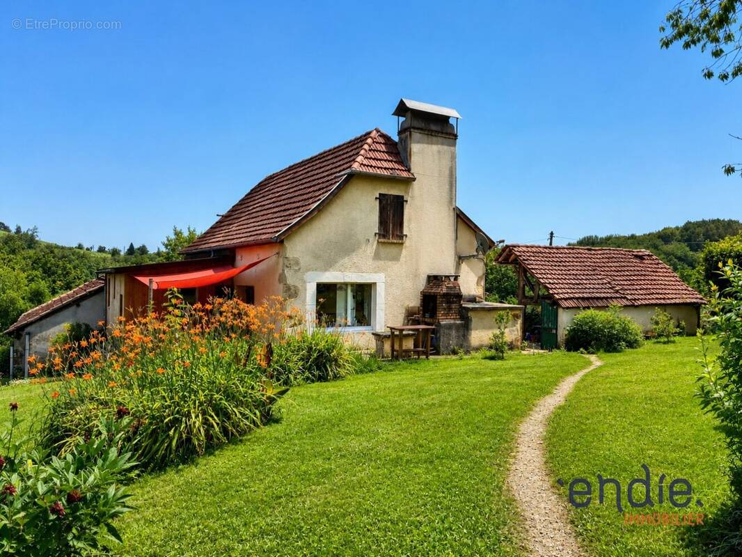 Maison à ARTIGUELOUVE