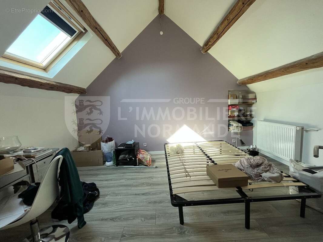 Maison à LA VILLENEUVE-EN-CHEVRIE