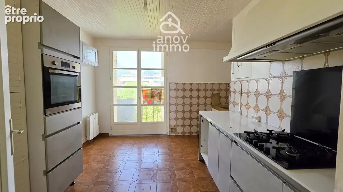 Appartement 80 m2 dernier étage - à rénover - idéal investis - photo 5