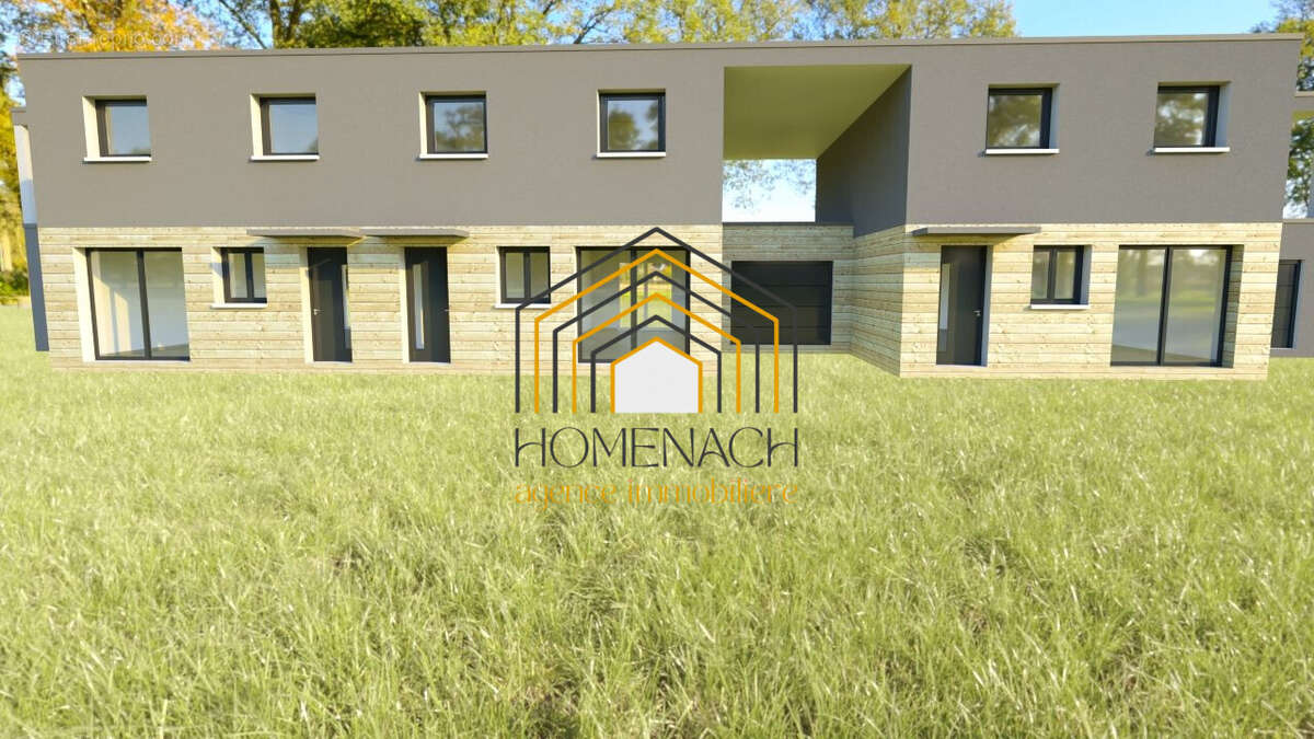 Terrain à SAINT-CLAIR-DE-LA-TOUR