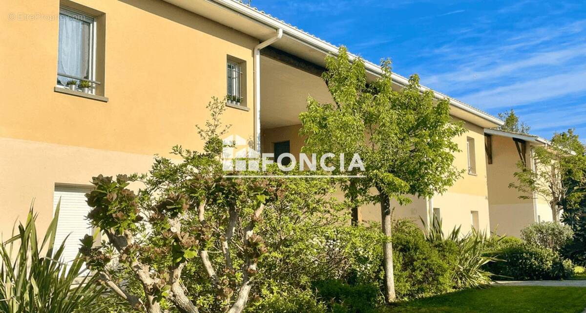 Appartement à SAINT-QUENTIN-DE-BARON