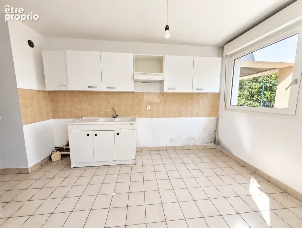 Appartement T3 de 66 m2 à rénover  Secteur Chorus, 74960 Annecy - photo 4