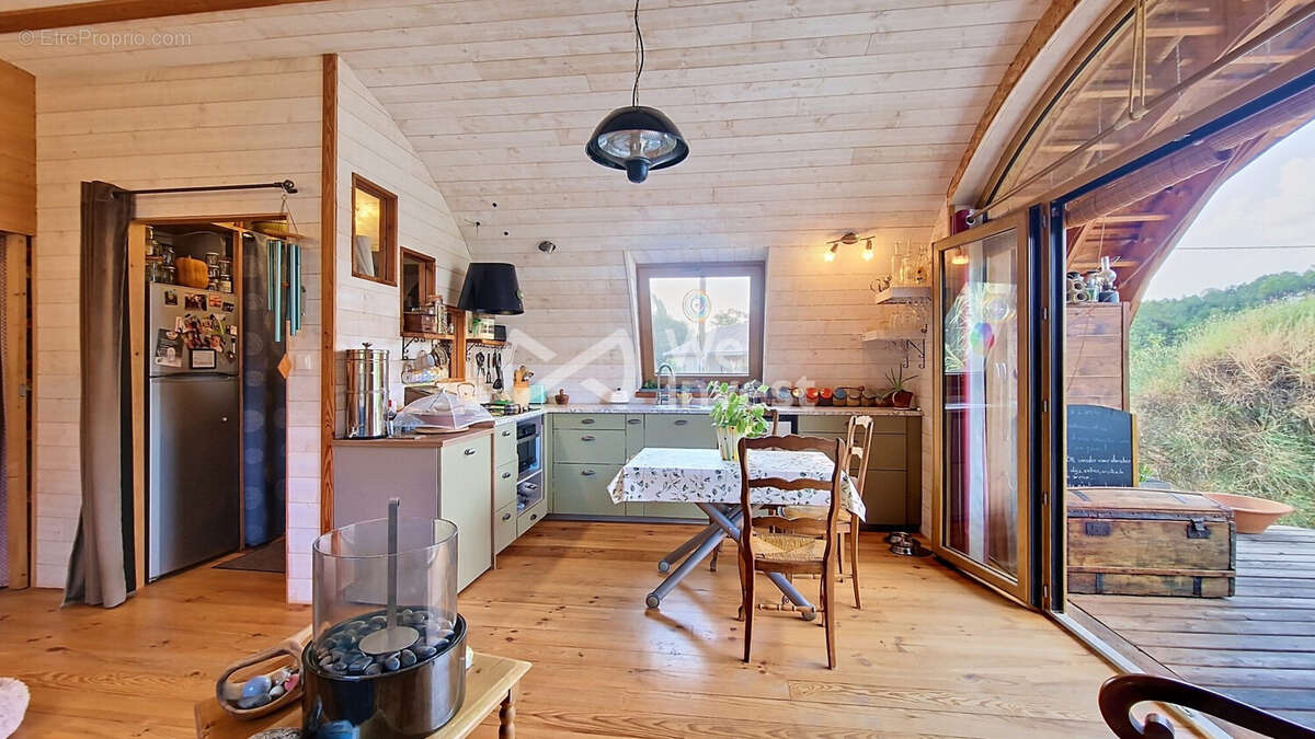 Maison 60 m² à Chambonas  - photo 6