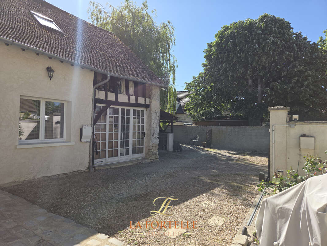 Maison à LONGNES
