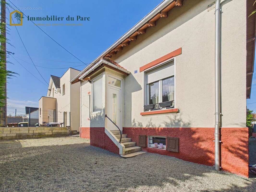 Maison à DANJOUTIN