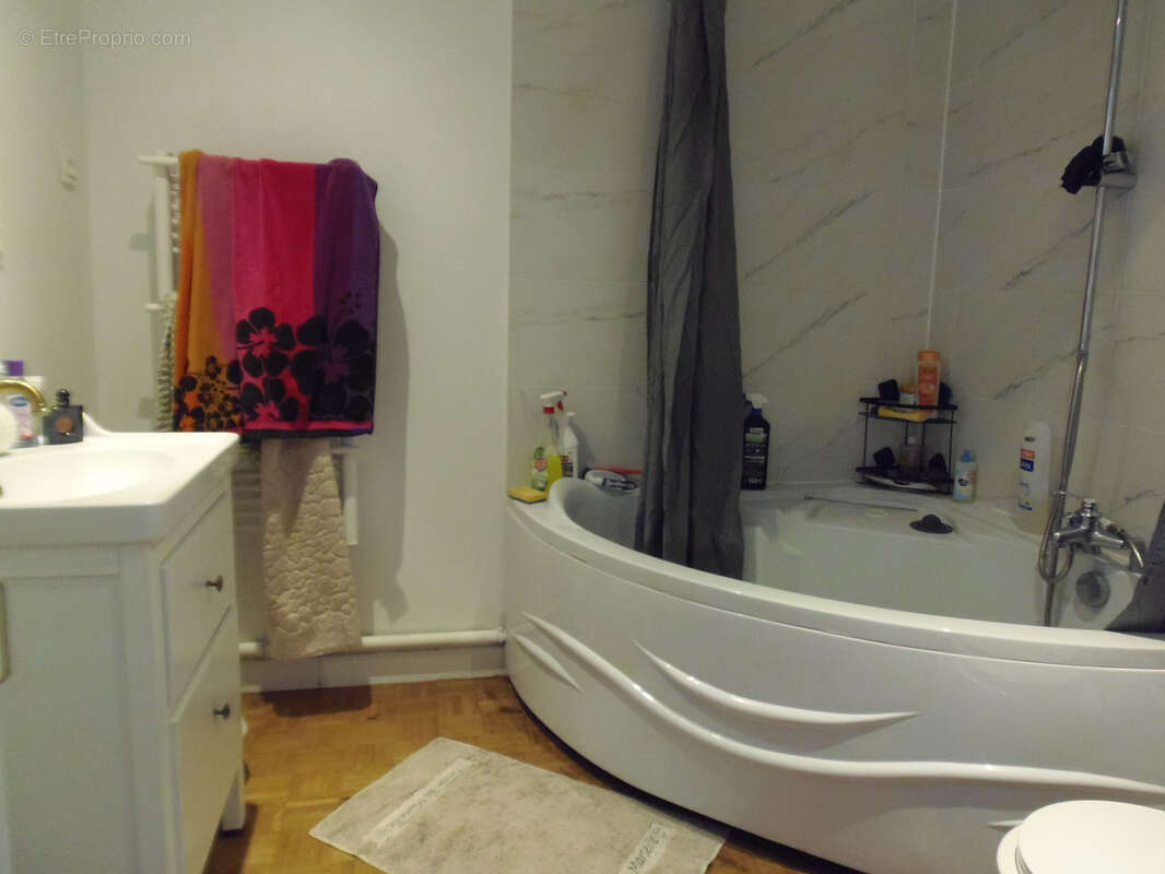 Maison à CHENAC-SAINT-SEURIN-D&#039;UZET