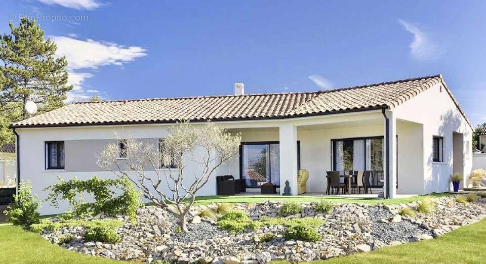 Terrain à CHATEAUNEUF-SUR-ISERE