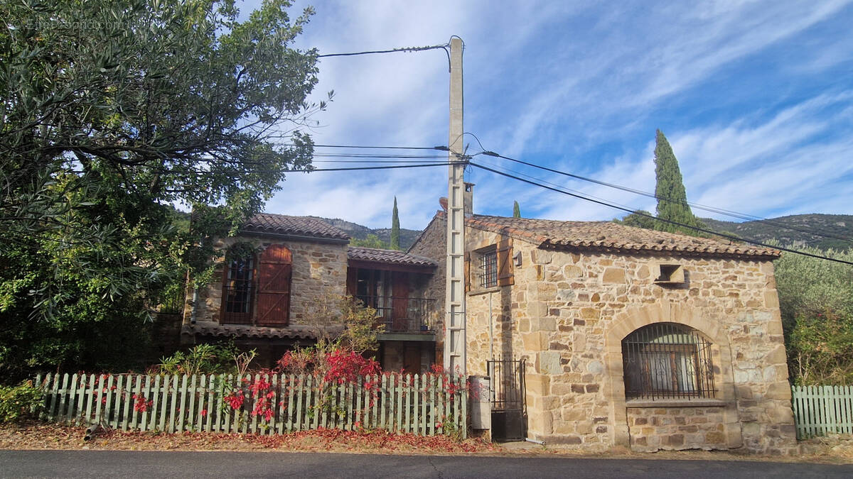 Maison à SAINT-PRIVAT