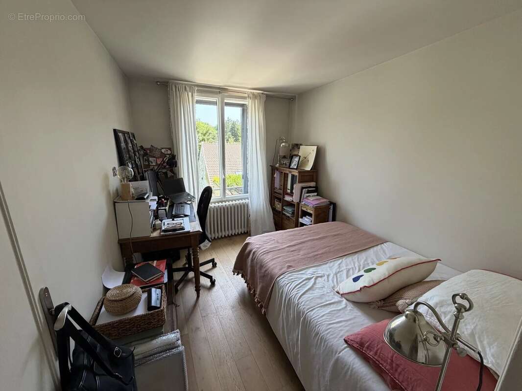 Appartement à L'ETANG-LA-VILLE