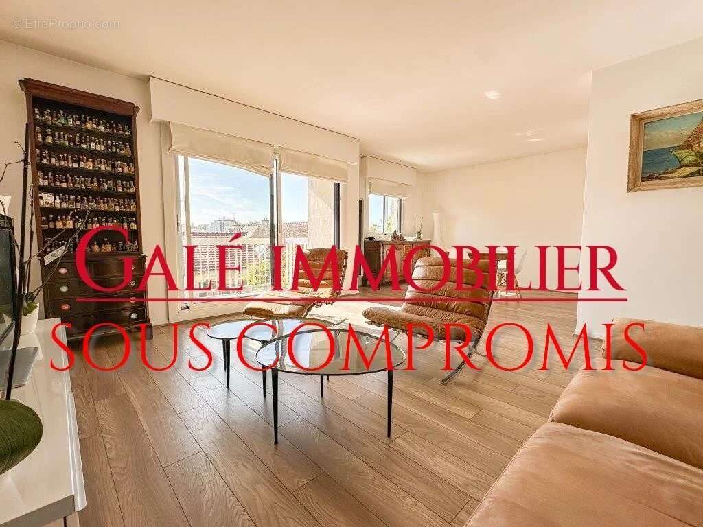 Appartement à BOURG-LA-REINE