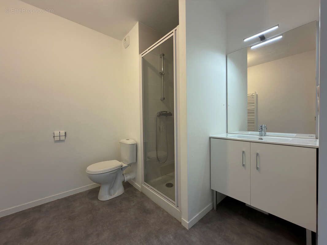Appartement lumineux avec terrasse en résidence sécurisée - Saint-Nazaire Ouest - photo 8
