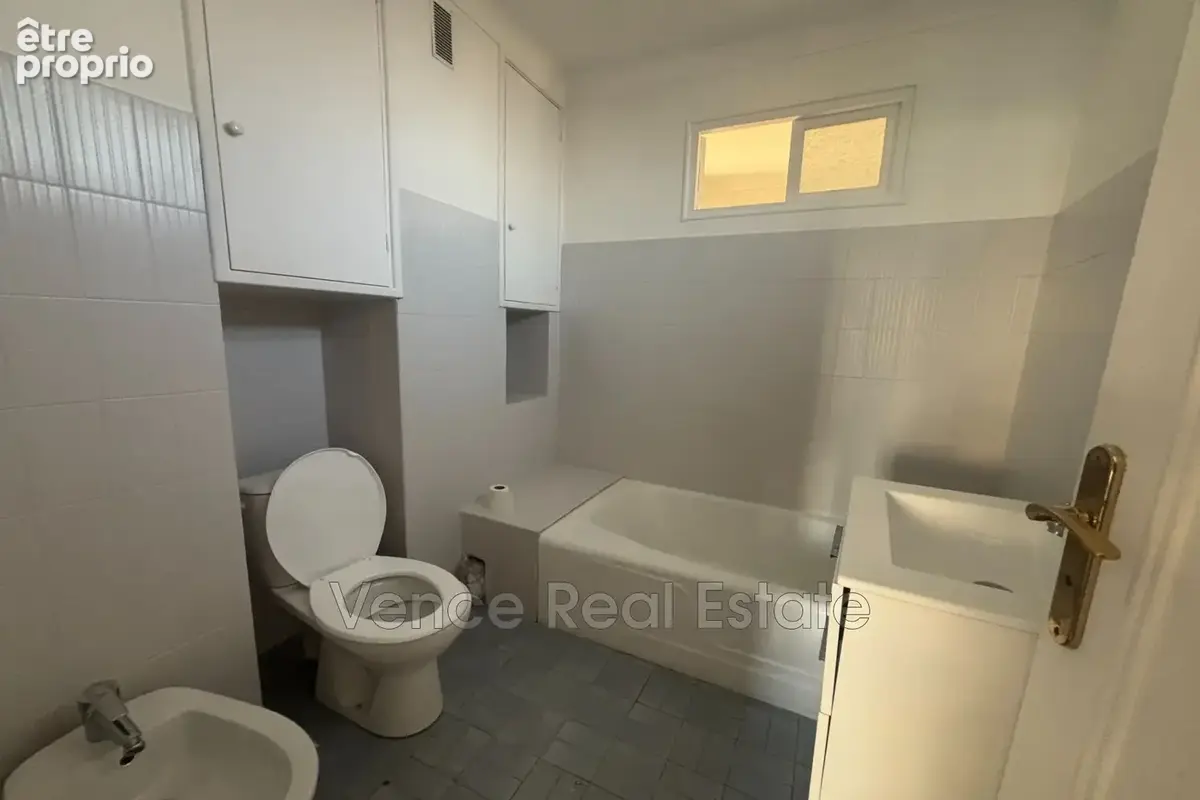 Appartement 4 pièces 90 m² à vendre à Vence (06140) - photo 9