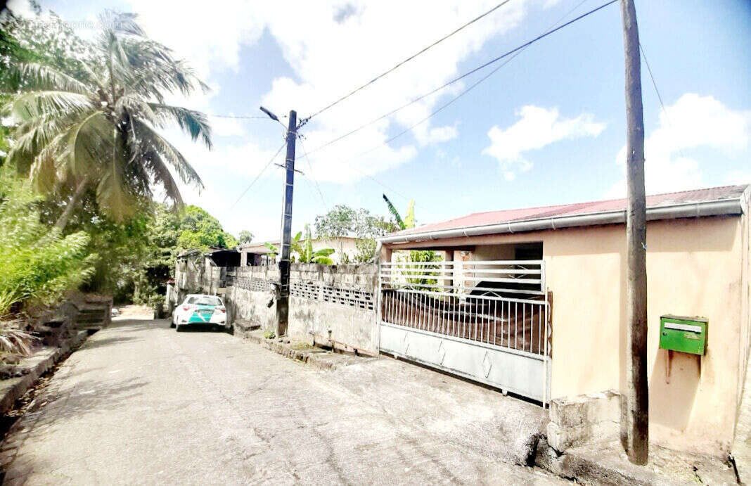 Maison à SAINT-PIERRE