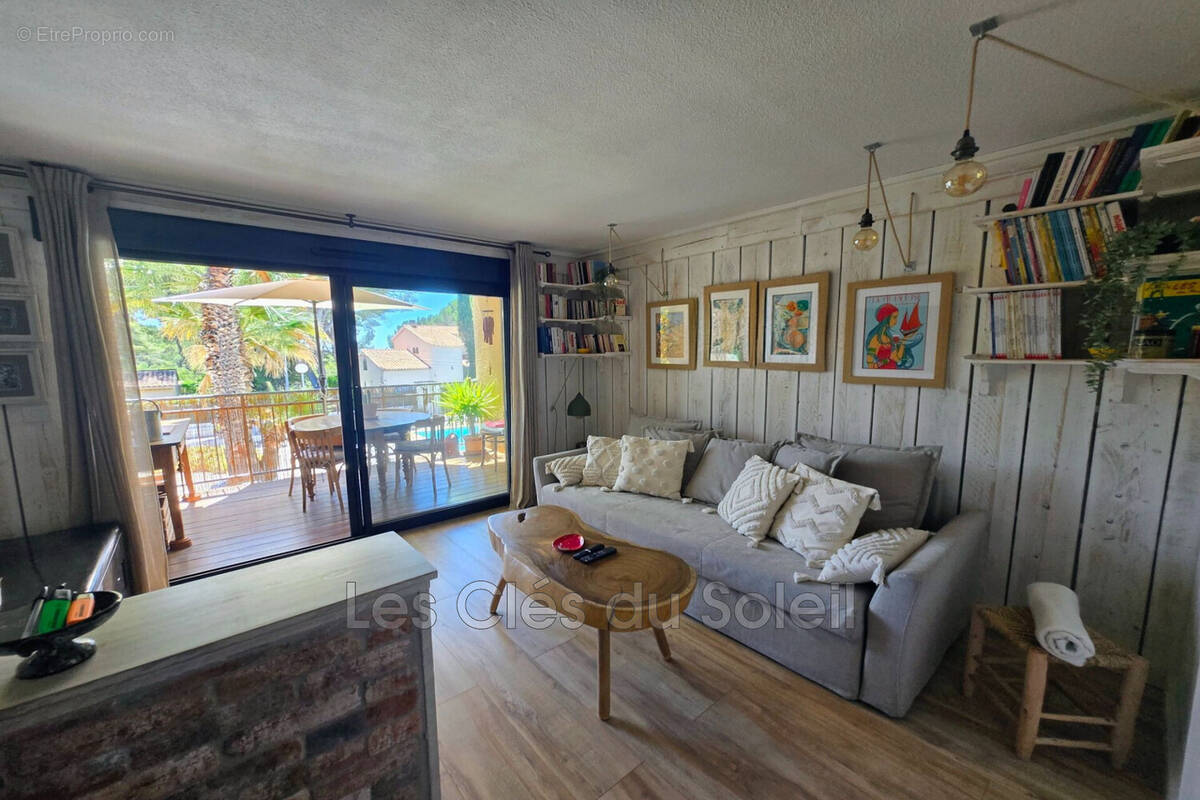 Appartement à SANARY-SUR-MER
