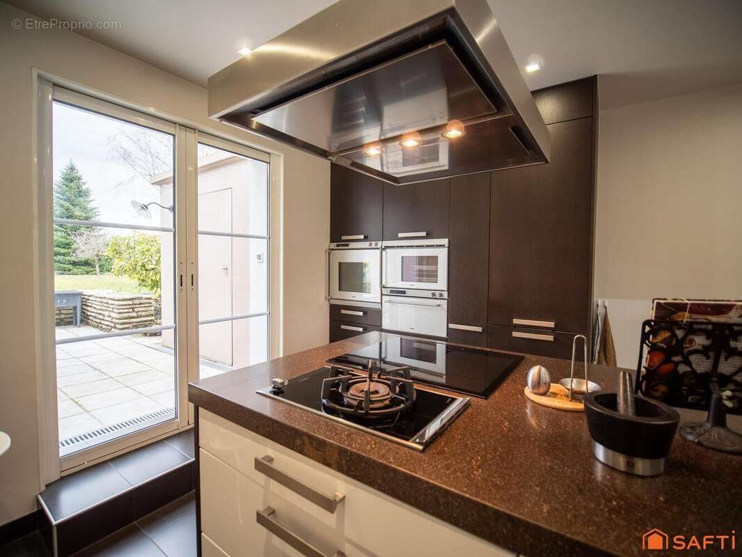 Maison 260 m² à Bordes-De-Riviere  - photo 8