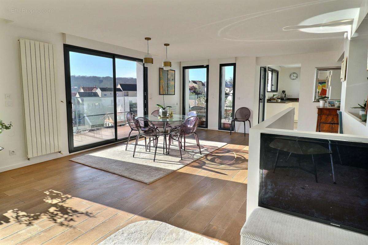 Maison à LE PLESSIS-ROBINSON