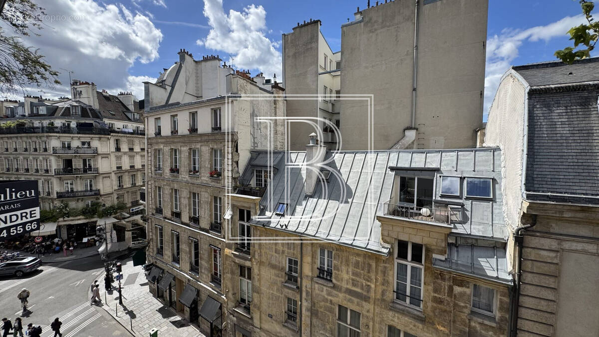 Appartement à PARIS-3E