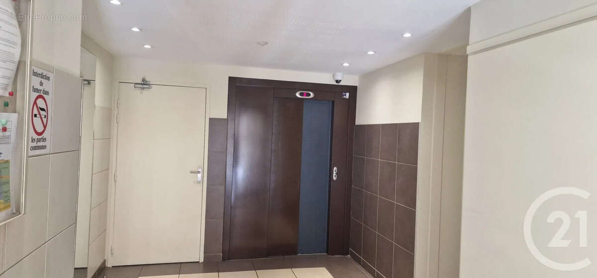 Appartement à LA ROQUEBRUSSANNE