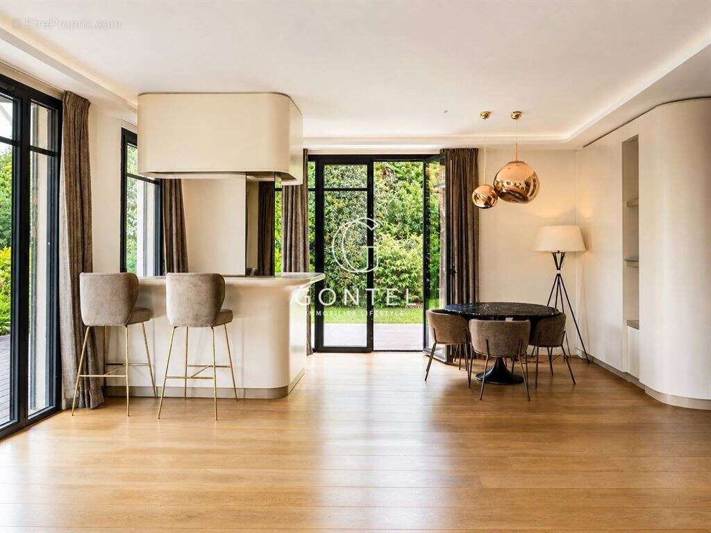 Maison à SAINT-DIDIER-AU-MONT-D'OR