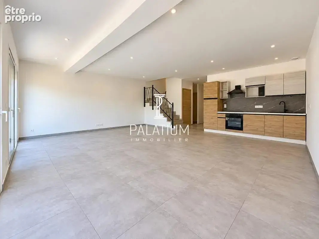 Maison neuve mitoyenne avec jardin privative - photo 2
