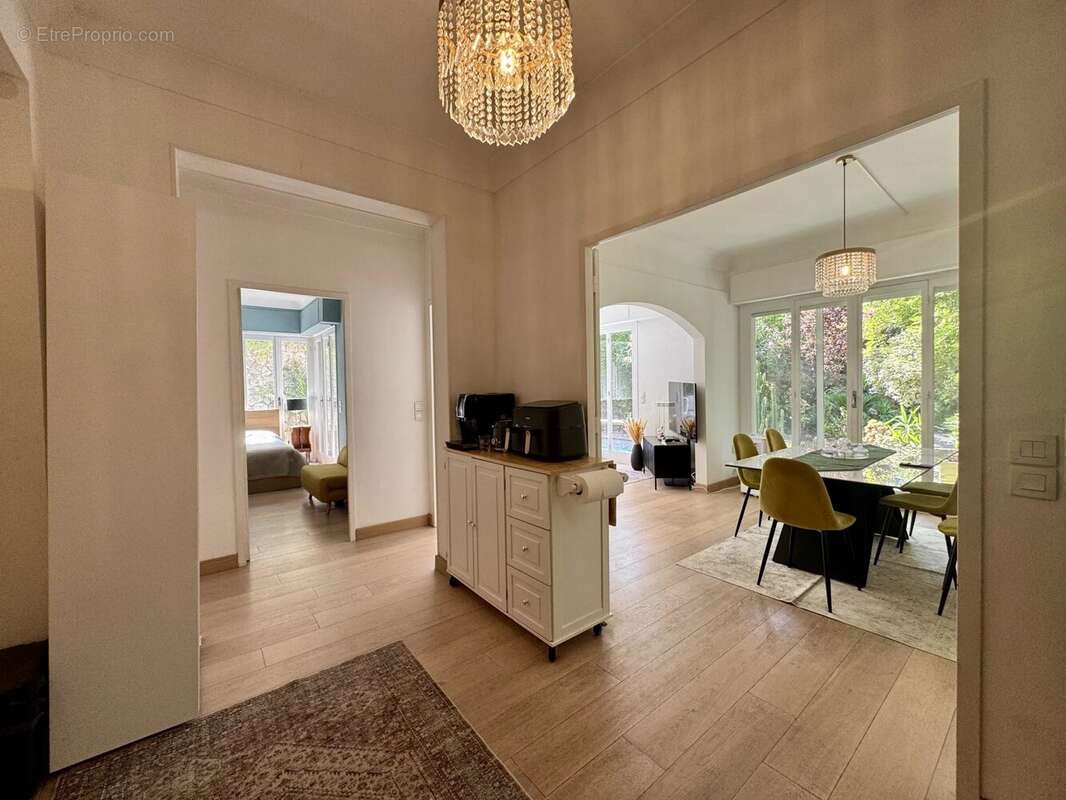 Nice – Bas Cimiez  Élégant RDJ - Résidence de prestige - photo 7