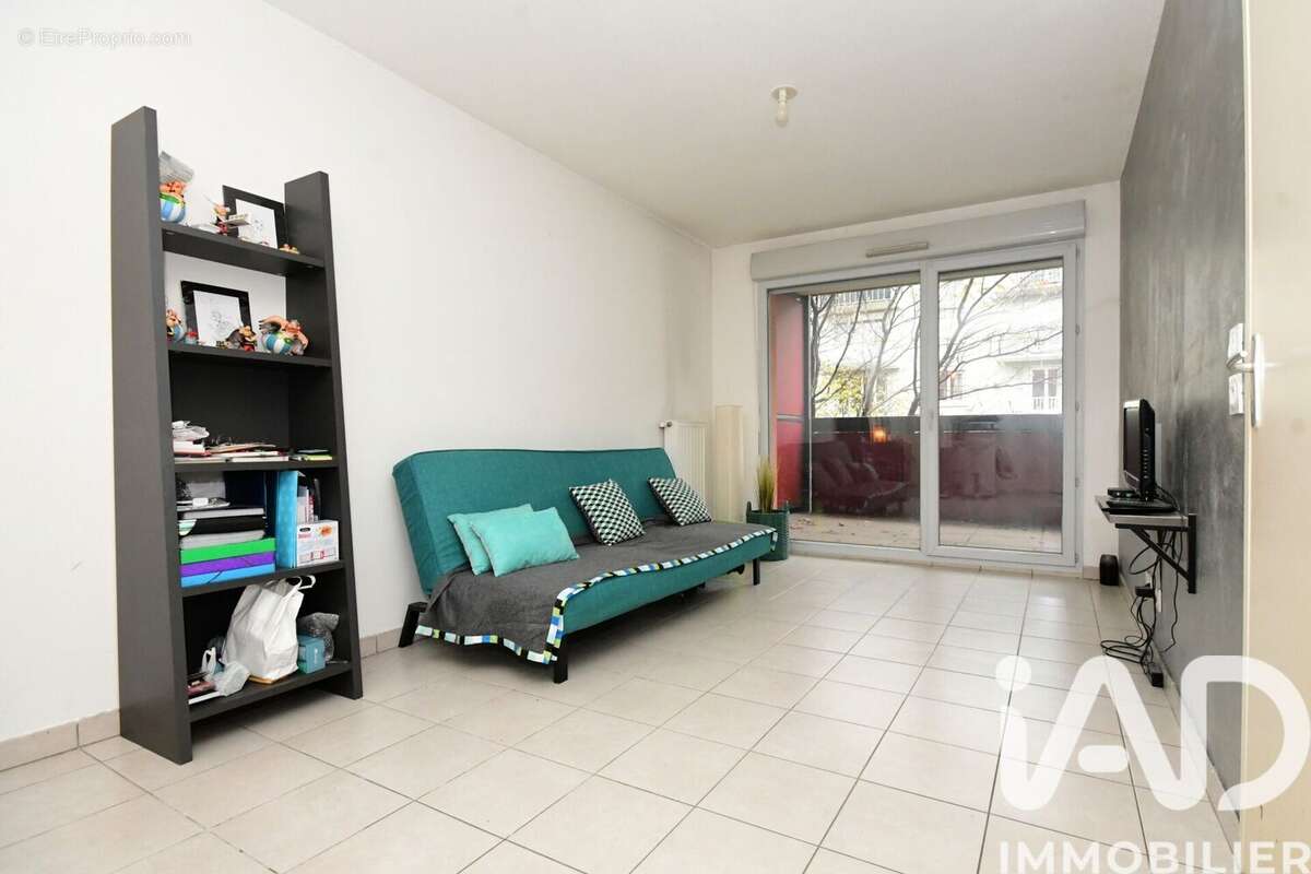 Photo 3 - Appartement à VENISSIEUX