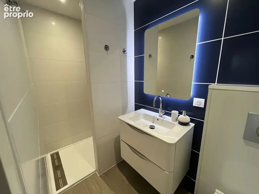 Maison 5 pièces de 200 m2 à FOURAS - photo 8