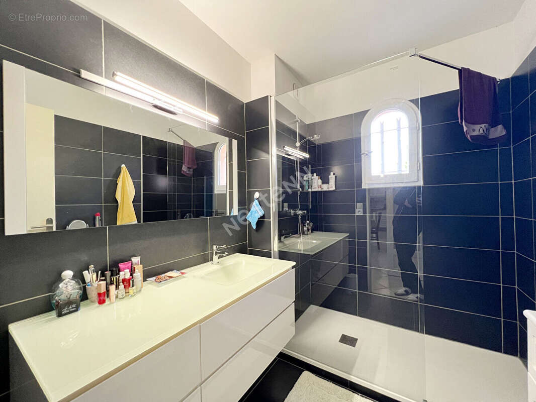 Appartement à LE PRADET