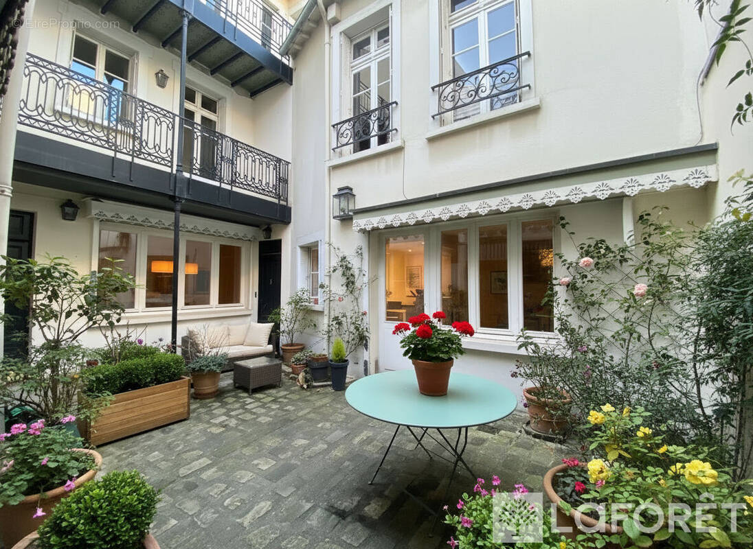 Maison à BOULOGNE-BILLANCOURT