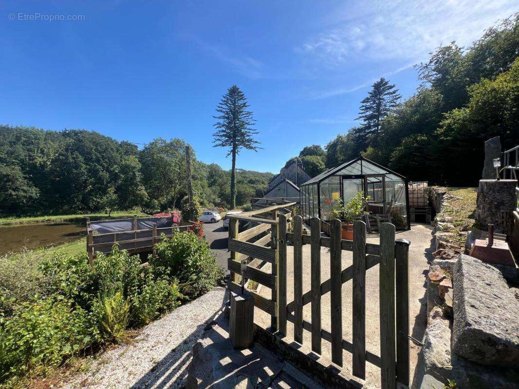 Maison en pierre dans un écrin de nature avec étang et forêt - photo 7