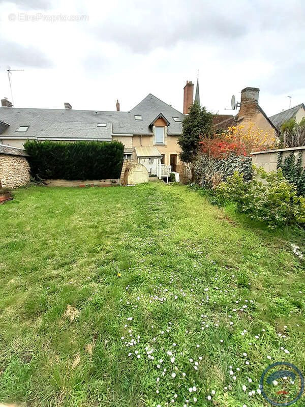 Maison à CHEMILLE-SUR-DEME