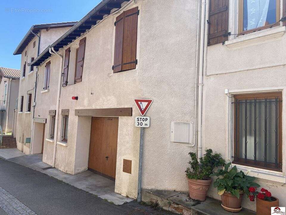 Maison 196 m² à Ambierle  - photo 9