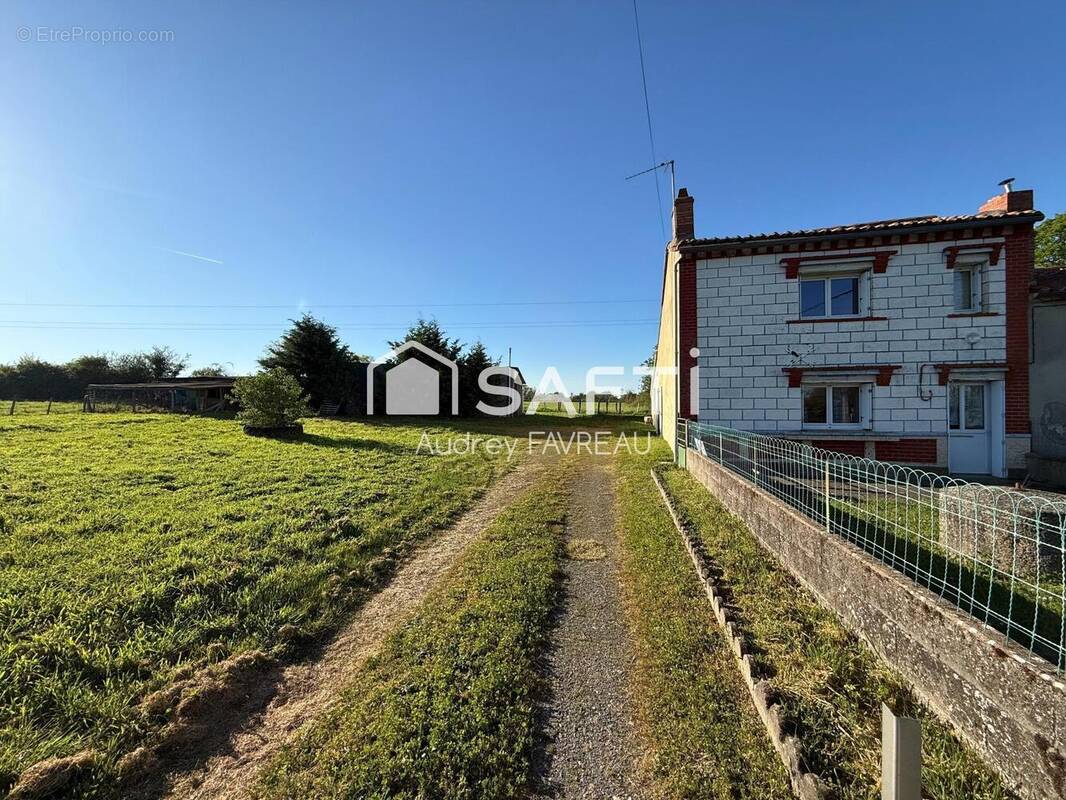 Photo 1 - Maison à LOUIN