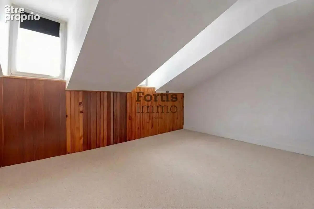 Paris 2 - duplex de 3 pieces, dernier etage avec vue degagee - photo 12