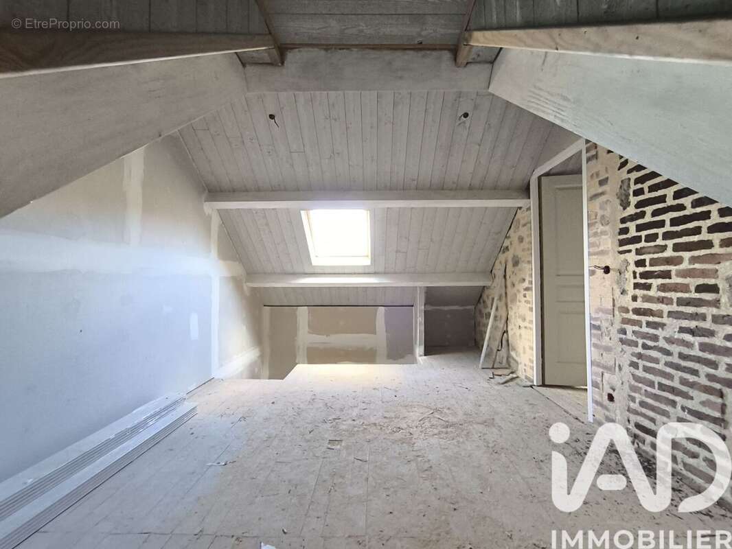 Maison 90 m² à Lupersat  - photo 6
